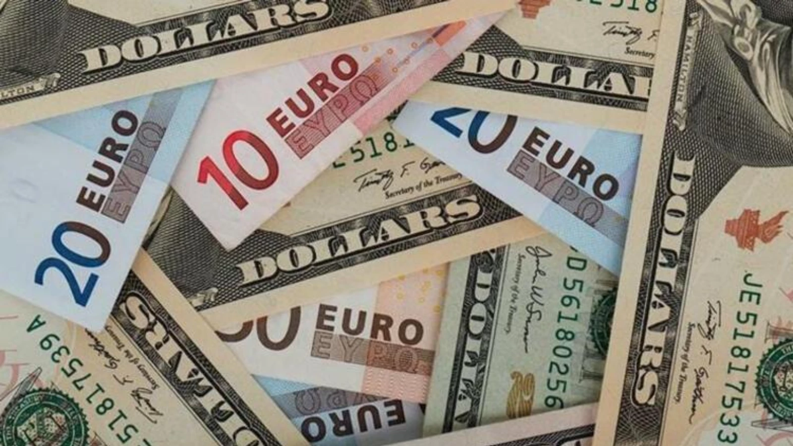 Dolar ve Euro Serbest Piyasada Kaç TL?