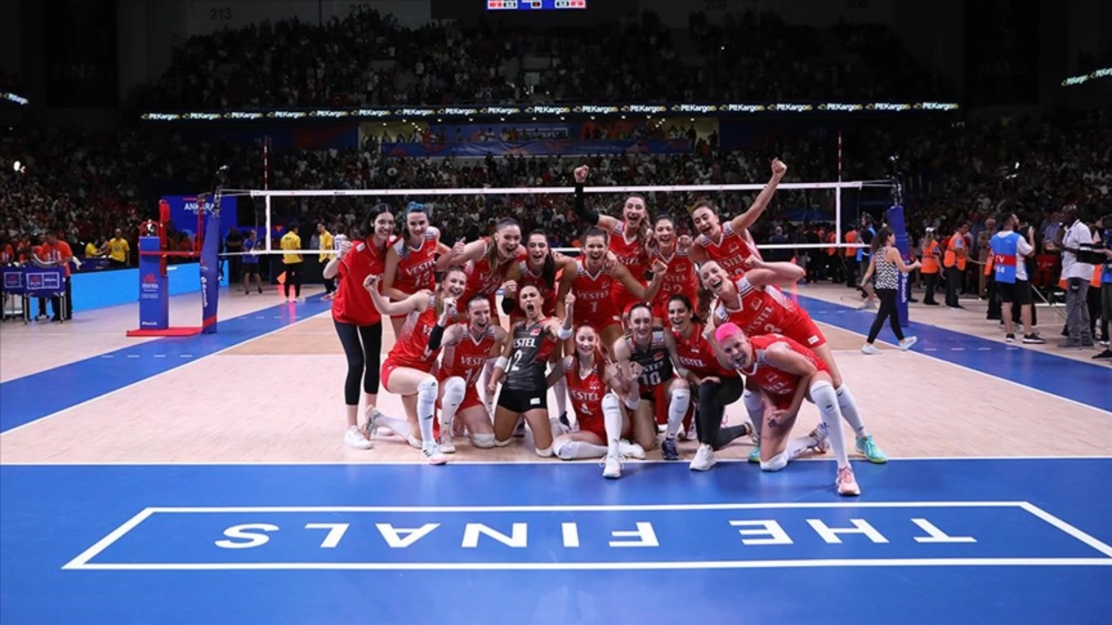 A Milli Kadın Voleybol Takımı 2022 FIVB Milletler Ligi Yarı Finalinde!