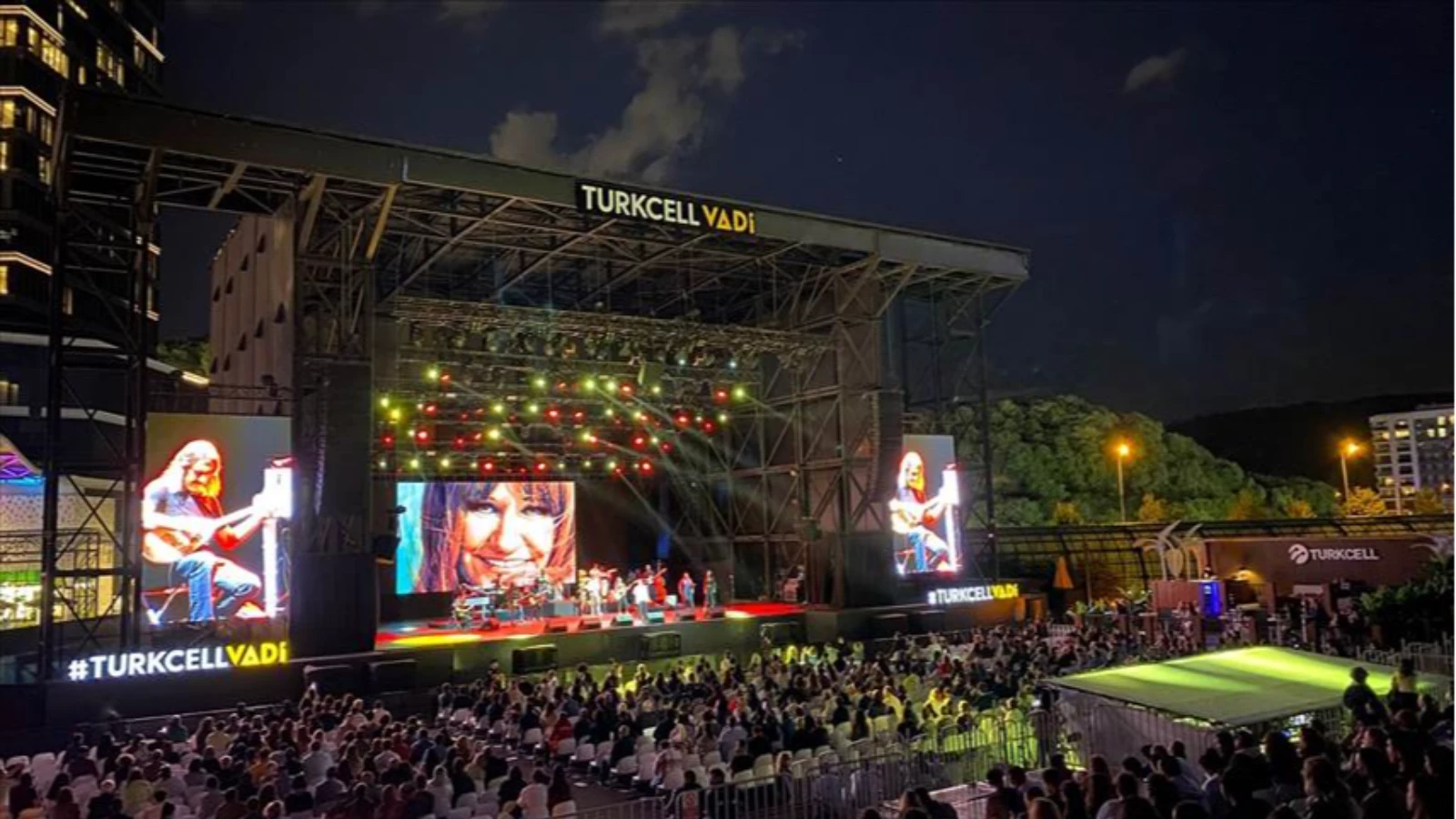 "Yıldızlı Geceler" Konserleri Başlıyor