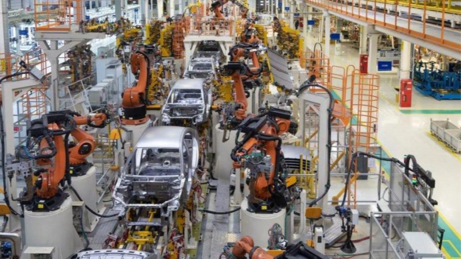 Ford Motor, Maliyetleri Kısmanın Peşinde