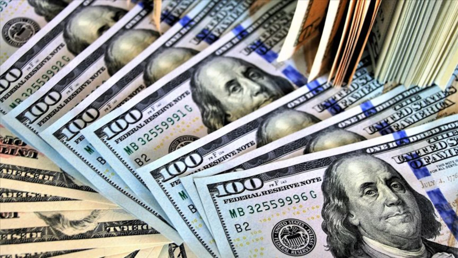 Dolar 17.80 TL Seviyesini Test Ediyor