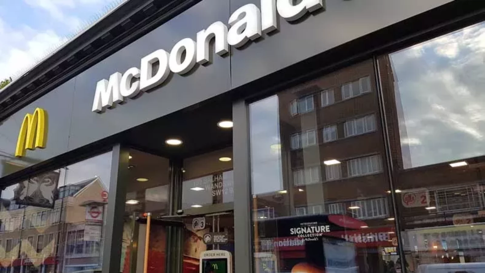 McDonald's 14 Yıl Sonra İlk Defa Zam Yaptı!