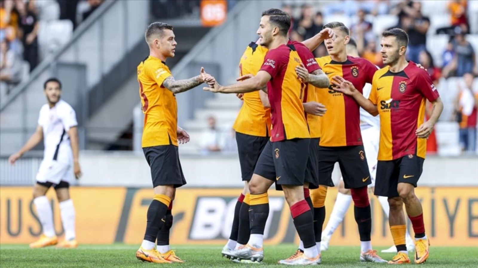 Galatasaray Salernitana ile 1-1 Berabere Kaldı