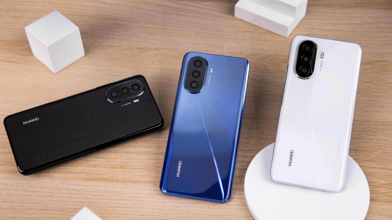 Huawei Nova Y90 ve Nova Y70’in Türkiye’de Satışı Başladı