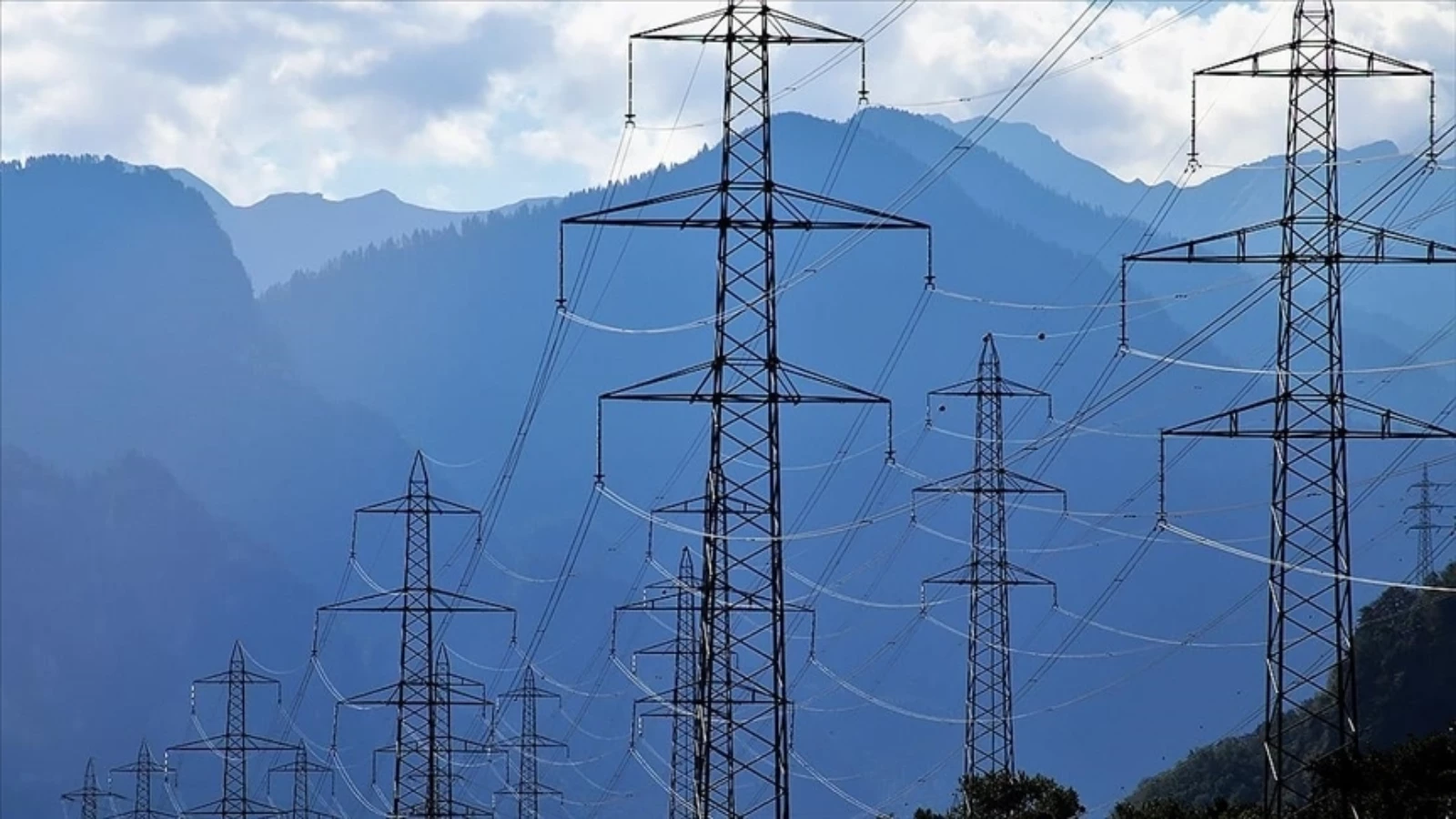 İsveç, Rusya ile Köprüleri Attı, Elektrik Fiyatları Fırladı