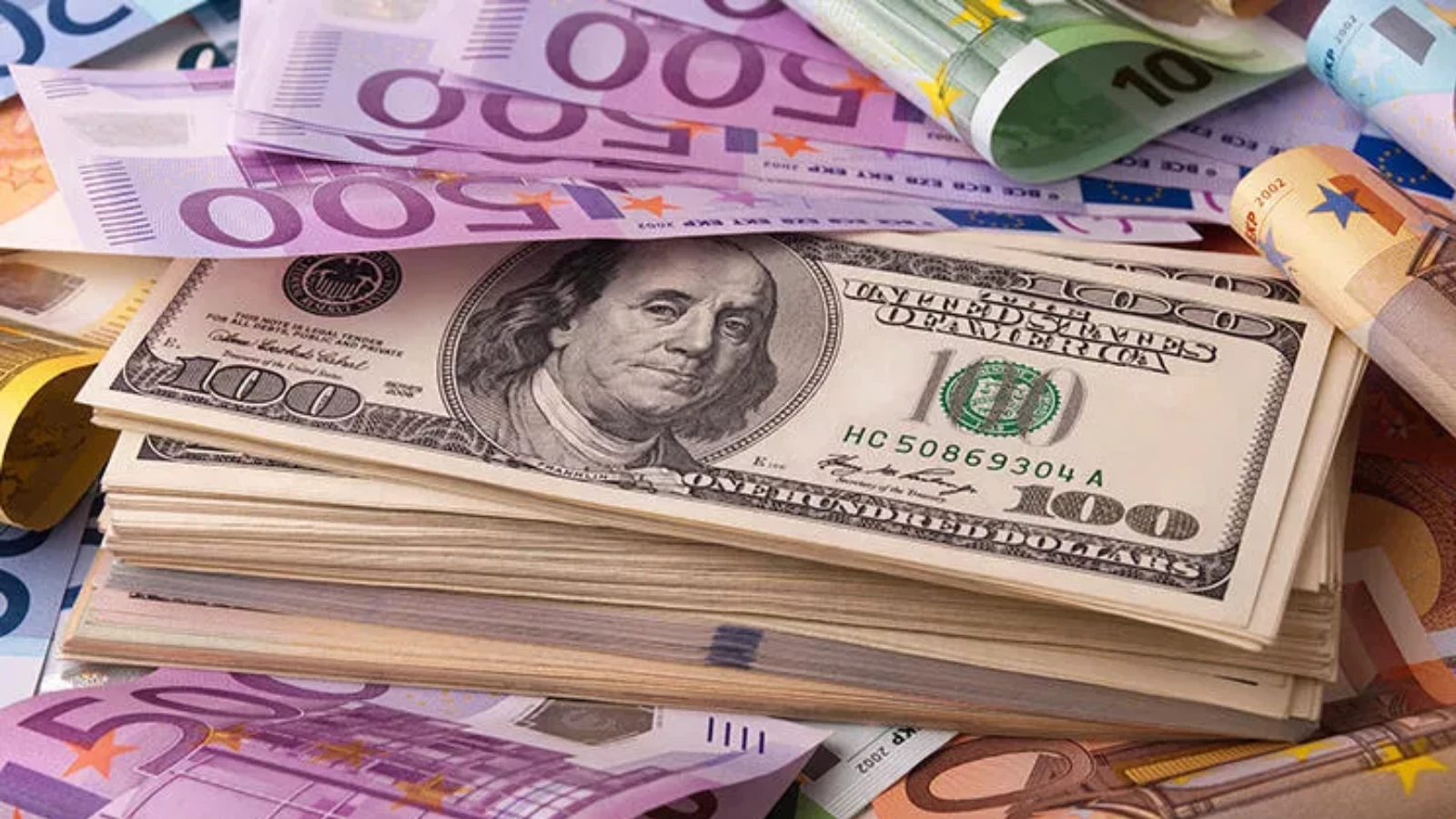 Dolar, Euro Karşısında Tekrar Başa Baş Noktasında!