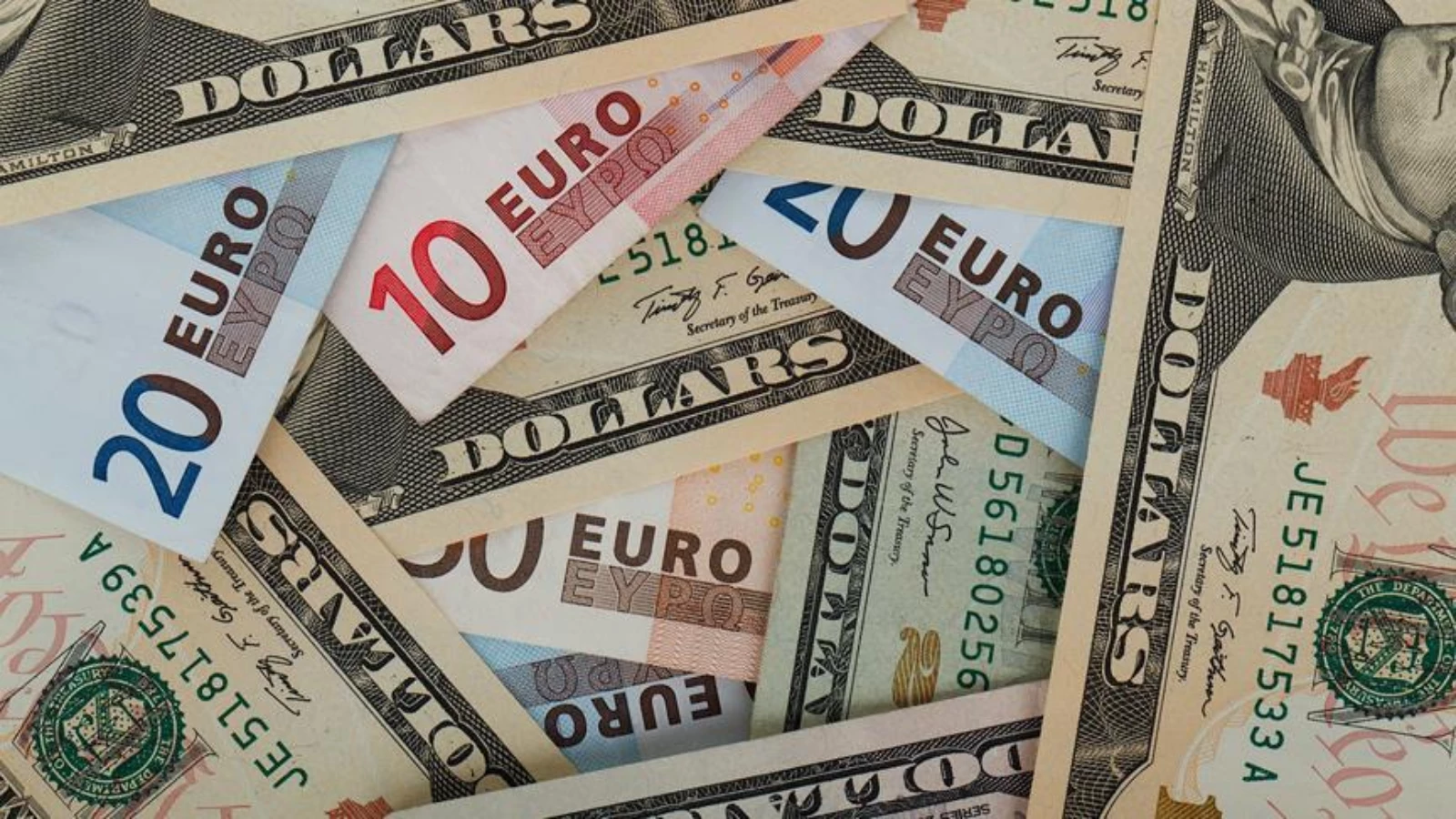 Dolar ve Euro'da Güncel Fiyatlamalar