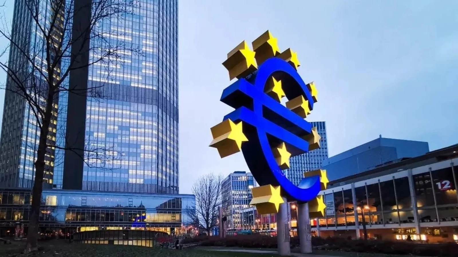 ECB'de Artan Enflasyon Endişesi