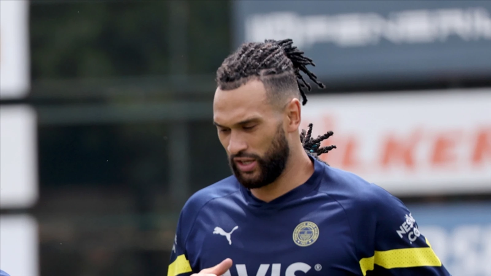 Fenerbahçe'de Steven Caulker ile Yollar Ayrımına Gelindi