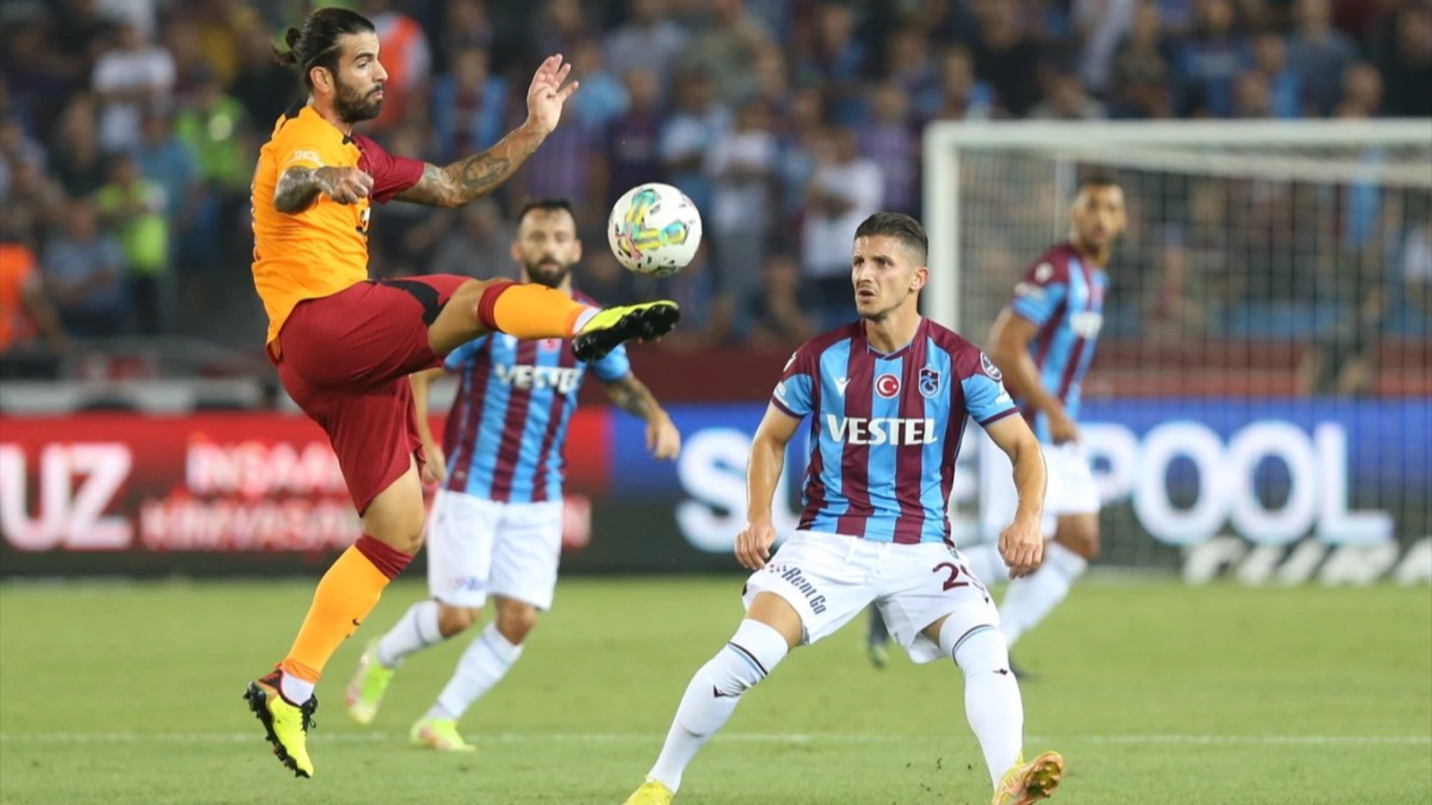 Galatasaray ile Trabzonspor Berabere Kaldı