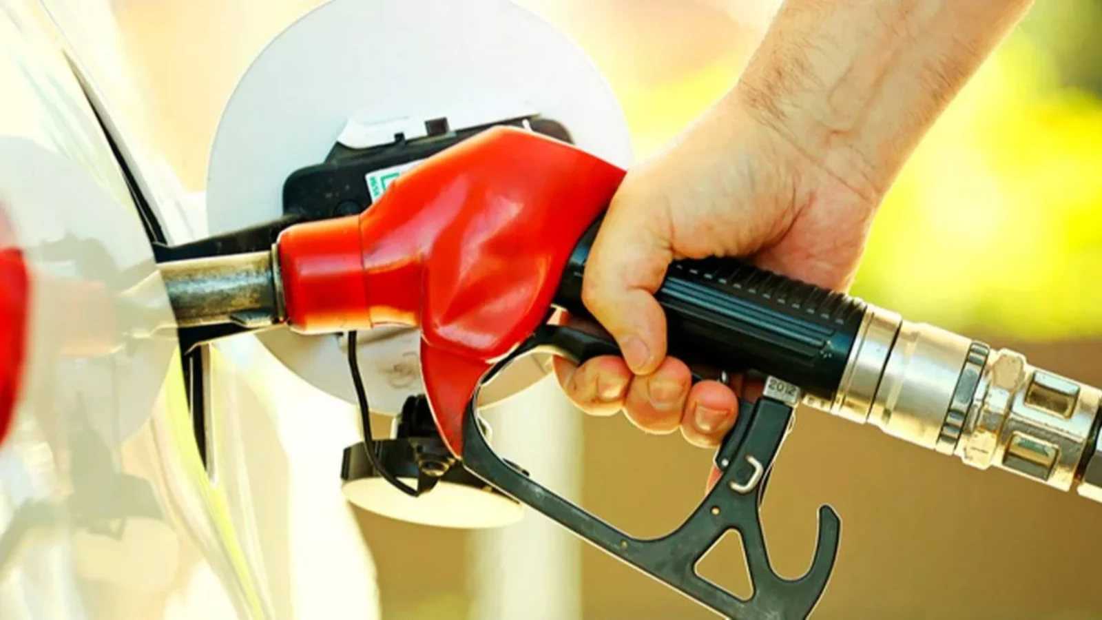 Petrol 90 Doların Altına İndi, Motorine İndirim Geldi