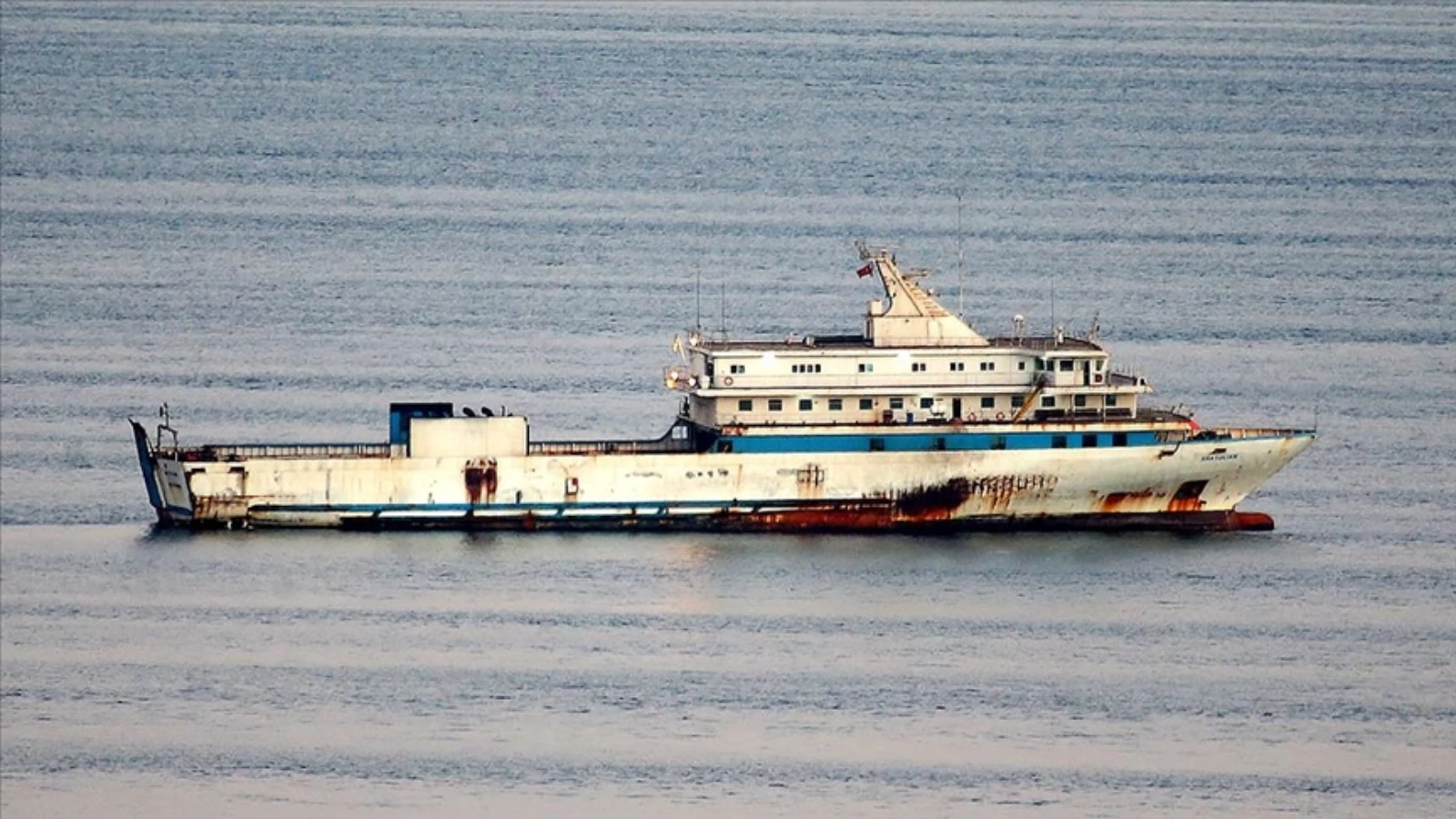 Yunanistan Sahil Güvenliği'nin Taciz Ateşi Açtığı Gemi Tekrar Seyir Halinde