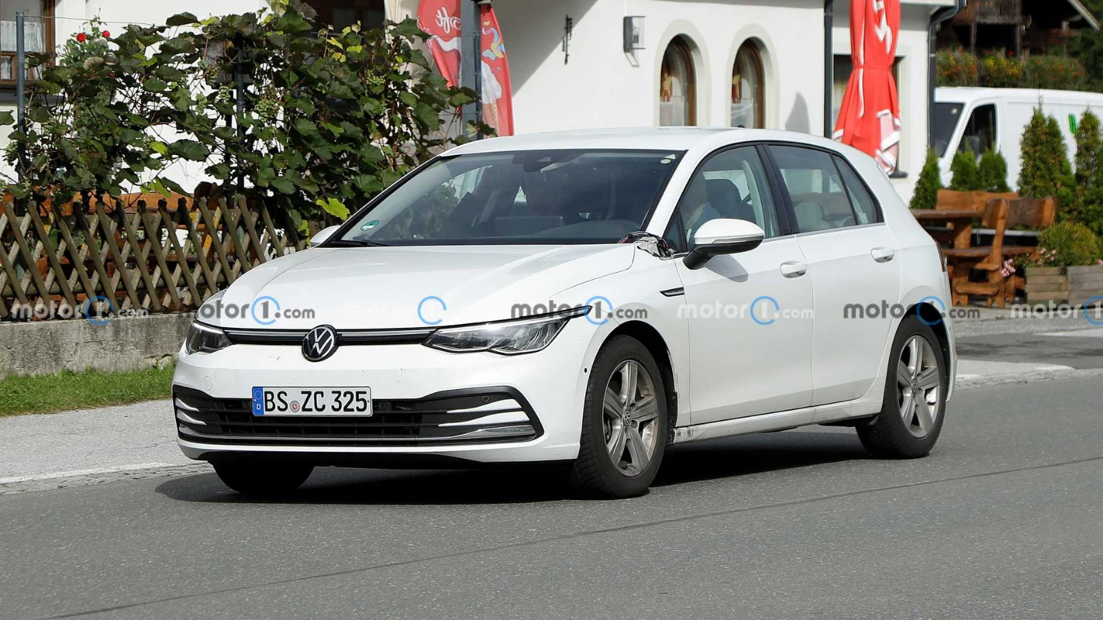 Makyajlı Volkswagen Golf, İlk Kez Görüntülendi