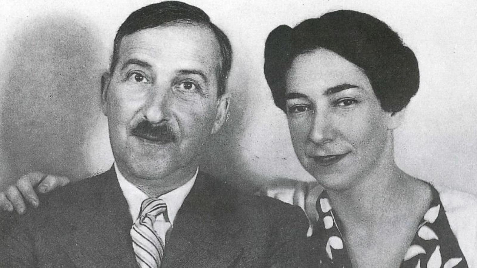 Nazilerin Zulmüne Dayanamayıp Eşiyle Birlikte İntihar Eden Ünlü Yazar Stefan Zweig