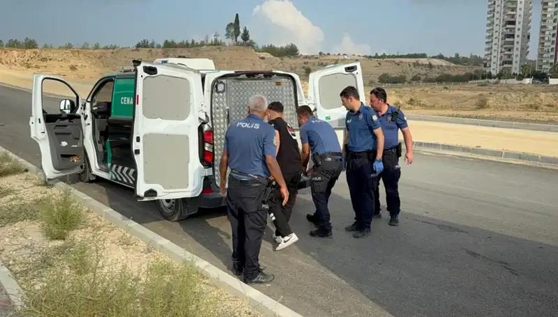 Yol Kenarında Bulunan Gizemli Ceset: Olayın Perde Arkası Nedir?