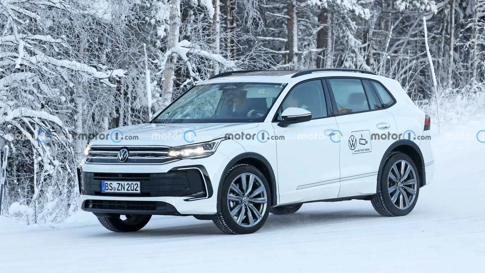 2024 Volkswagen Tiguan Casuslar Tarafından Görüntülendi