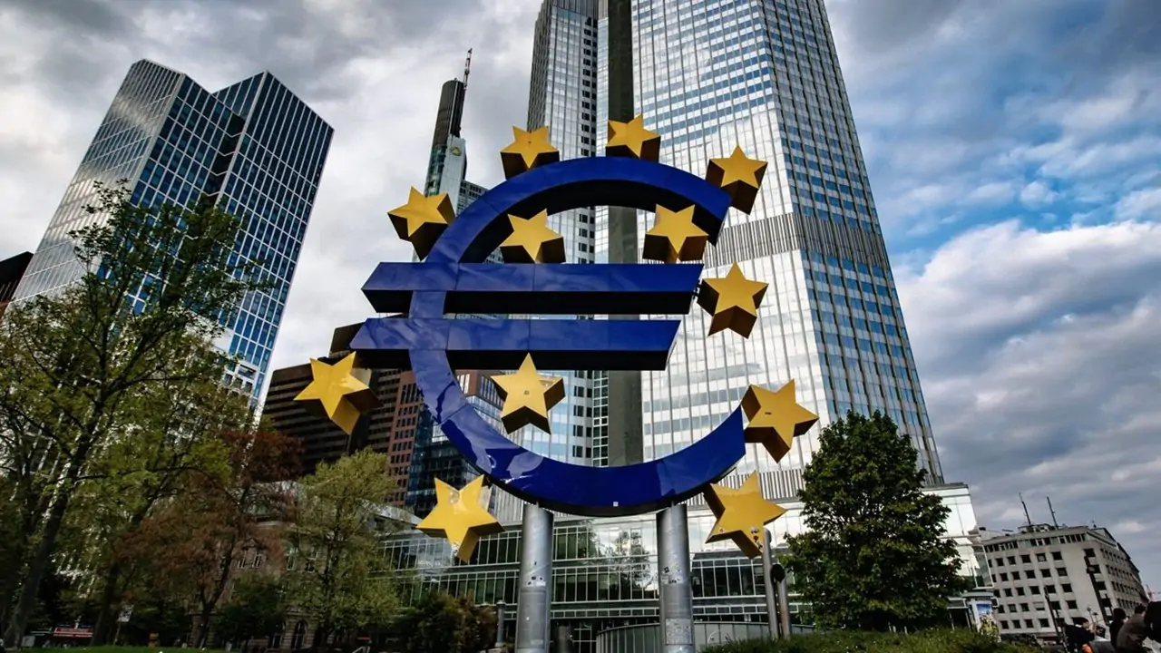 Euro Bölgesi Büyüme Verileri Resesyonu Teğet Geçti