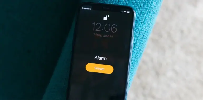 Neden iPhone'larda Alarm Ertelemesi 9 Dakika?