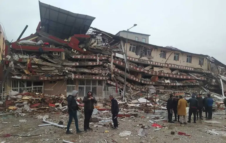 Deprem Sonrası Türkiye'ye Çok Sayıda Ülkeden Taziye ve Yardım Mesajı