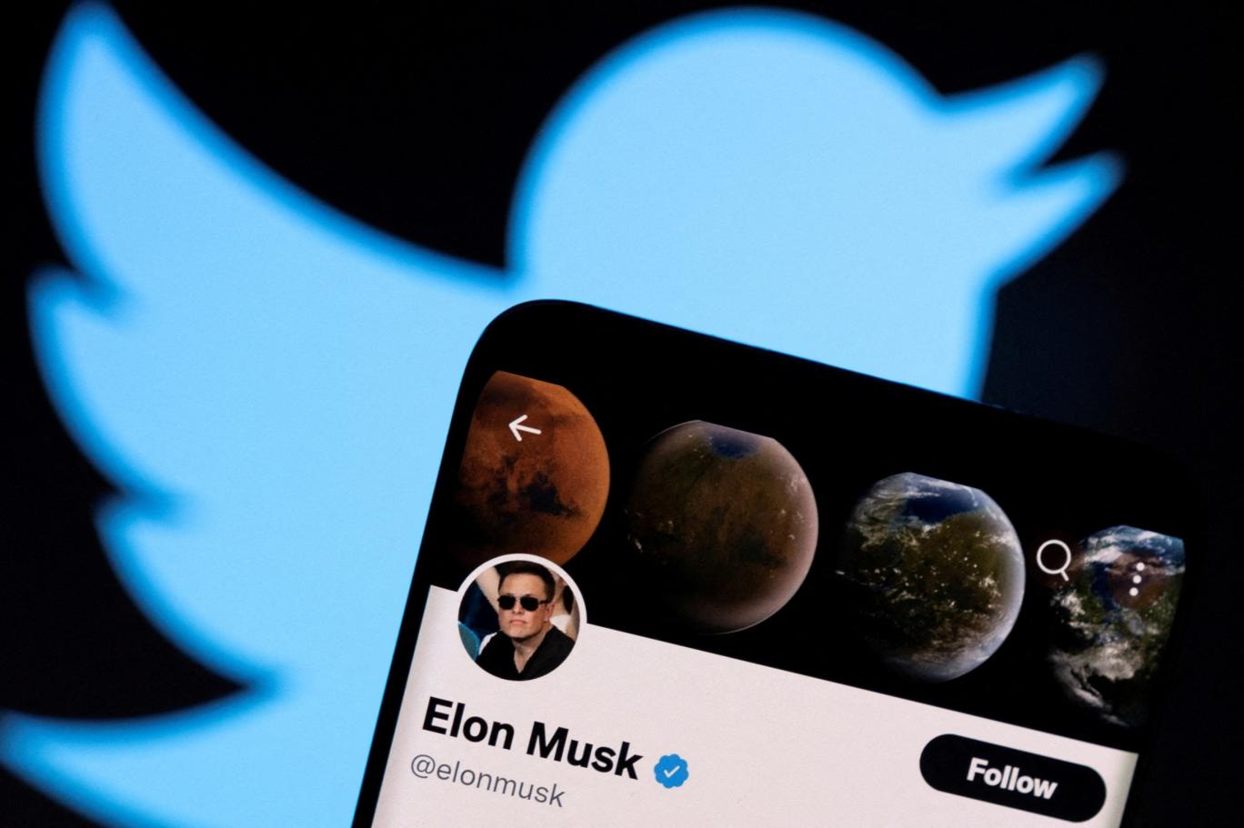 Elon Musk Twitter'ı Resmen Satın Aldı