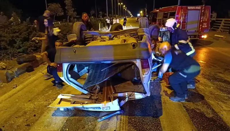 Kavşaktaki Feci Kaza: 2 Kişi Ağır Yaralandı, 7 Yaralı Durumu Kritik