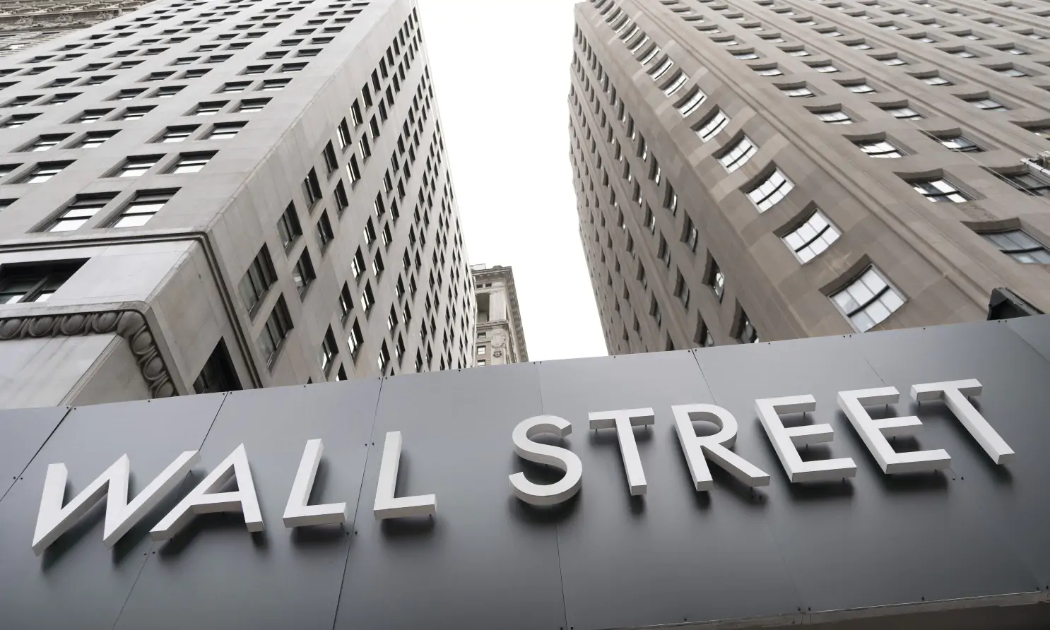 Wall Street Haftayı Karışık Seyirle Tamamlıyor