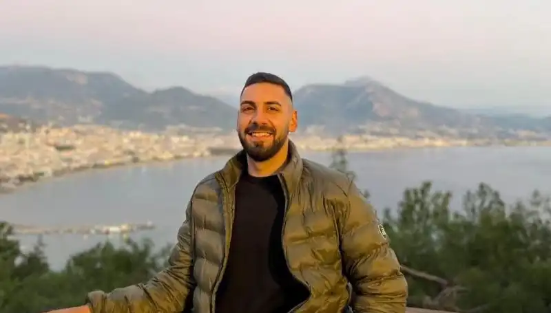 Parkta Buluşan Gençler Arasında Silahlı Çatışma: Bir Ölü, Bir Yaralı