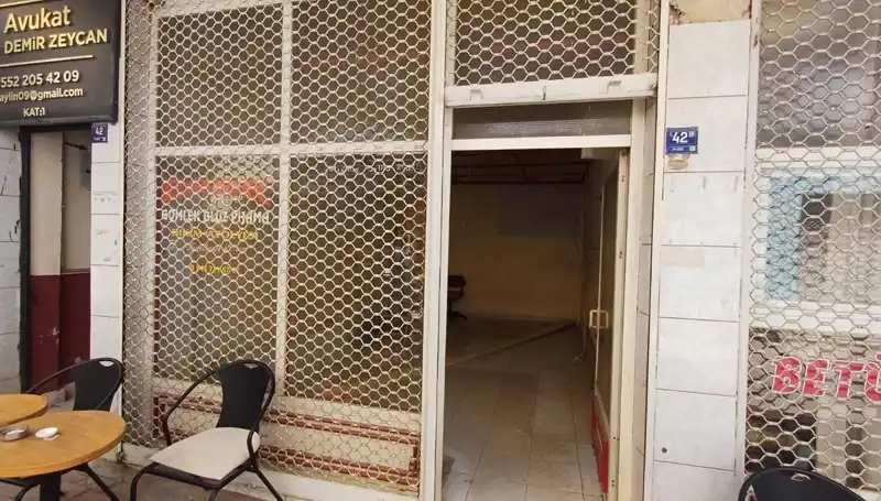 Yarım Asırlık Dükkan: Tarihin Sessizliğiyle Yüzleşiyor