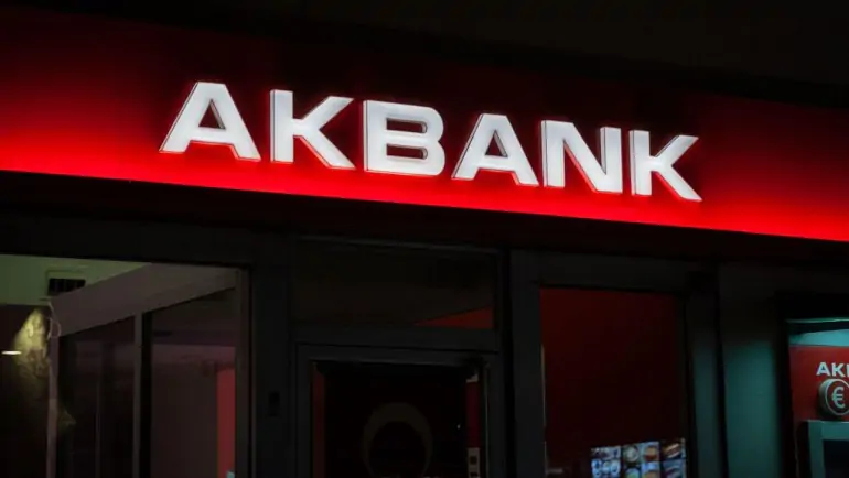 AKBANK Temettü Kararını Duyurdu! Yatırımcılarına Yüzde 155 Kar Payı Dağıtacak!