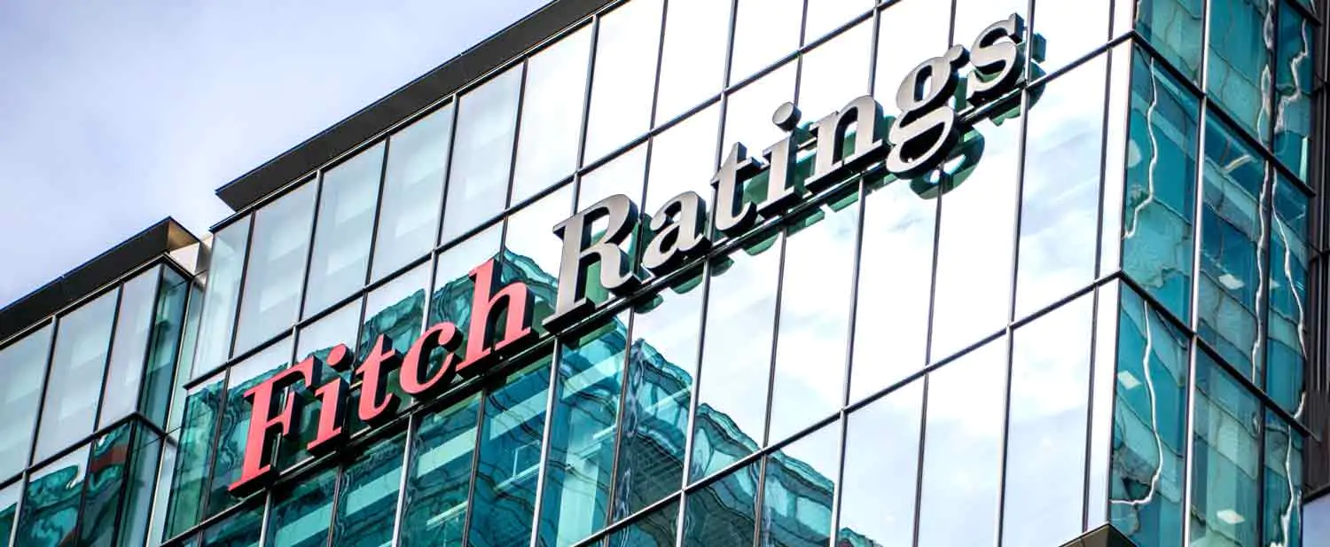 Fitch'den Bankalara Uyarı: Riskler Sürüyor!