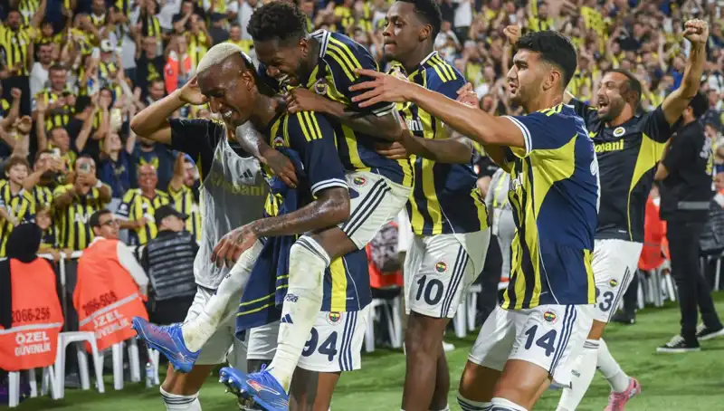Fenerbahçe'nin Tur Geliri: Kasa Dolu, Gelecek Umut Verici!