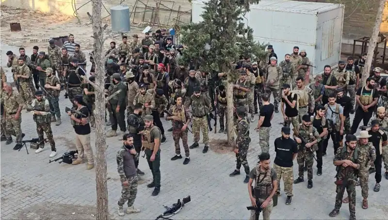 Suriye Ordusu Halep'e PKK/YPG'ye Karşı Güçlü Bir Sevkiyat Gerçekleştirdi