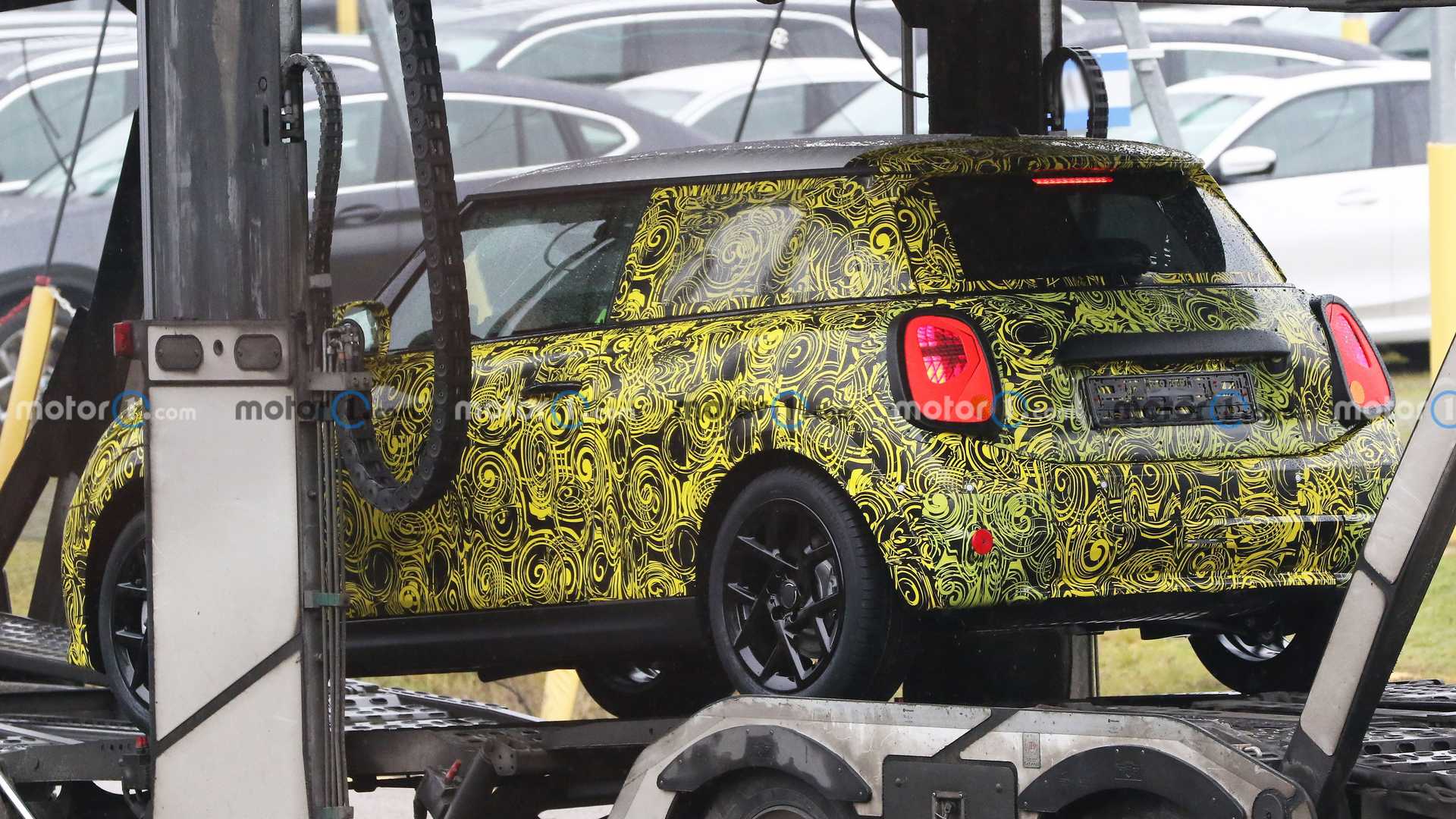 Yeni Nesil Mini Cooper Objektiflere Yansıdı