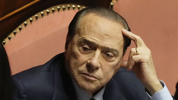 İtalya'nın En Zengin İnsanı Berlusconi