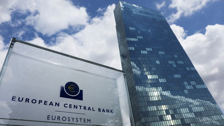  ECB Faiz Artış Hızını Kesmeyi Değerlendiriyor