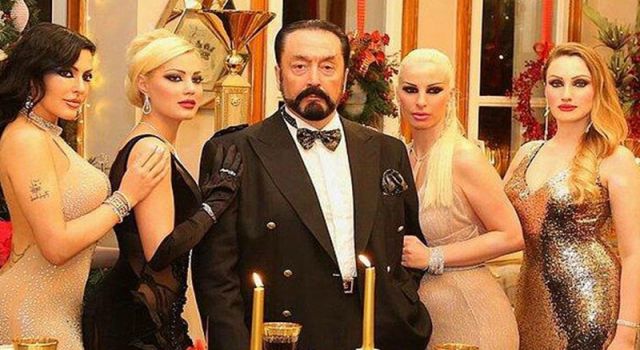 Adnan Oktar Davasının 8 Bin Yıl Cezalı Gerekçeli Kararı Açıklandı