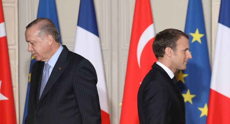 Macron Türkiye'yi Suçladı